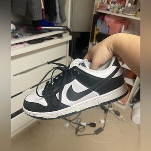 NIKE DUNK LOW RETRO/ PANDAS